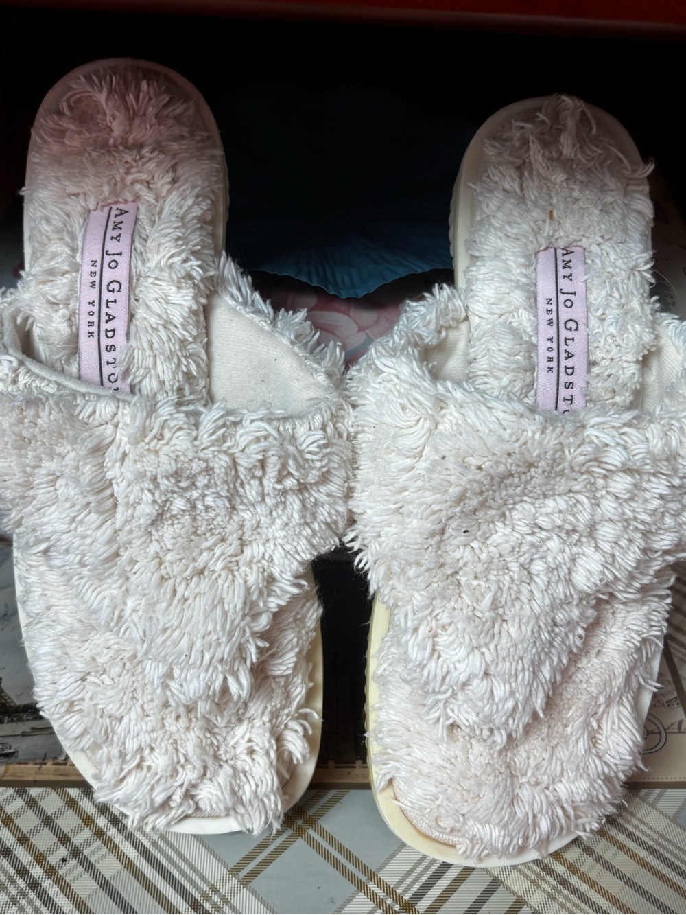 vintage Bam Bam Cream Shag Slippers by Amy Jo Gladstone New York . Size large